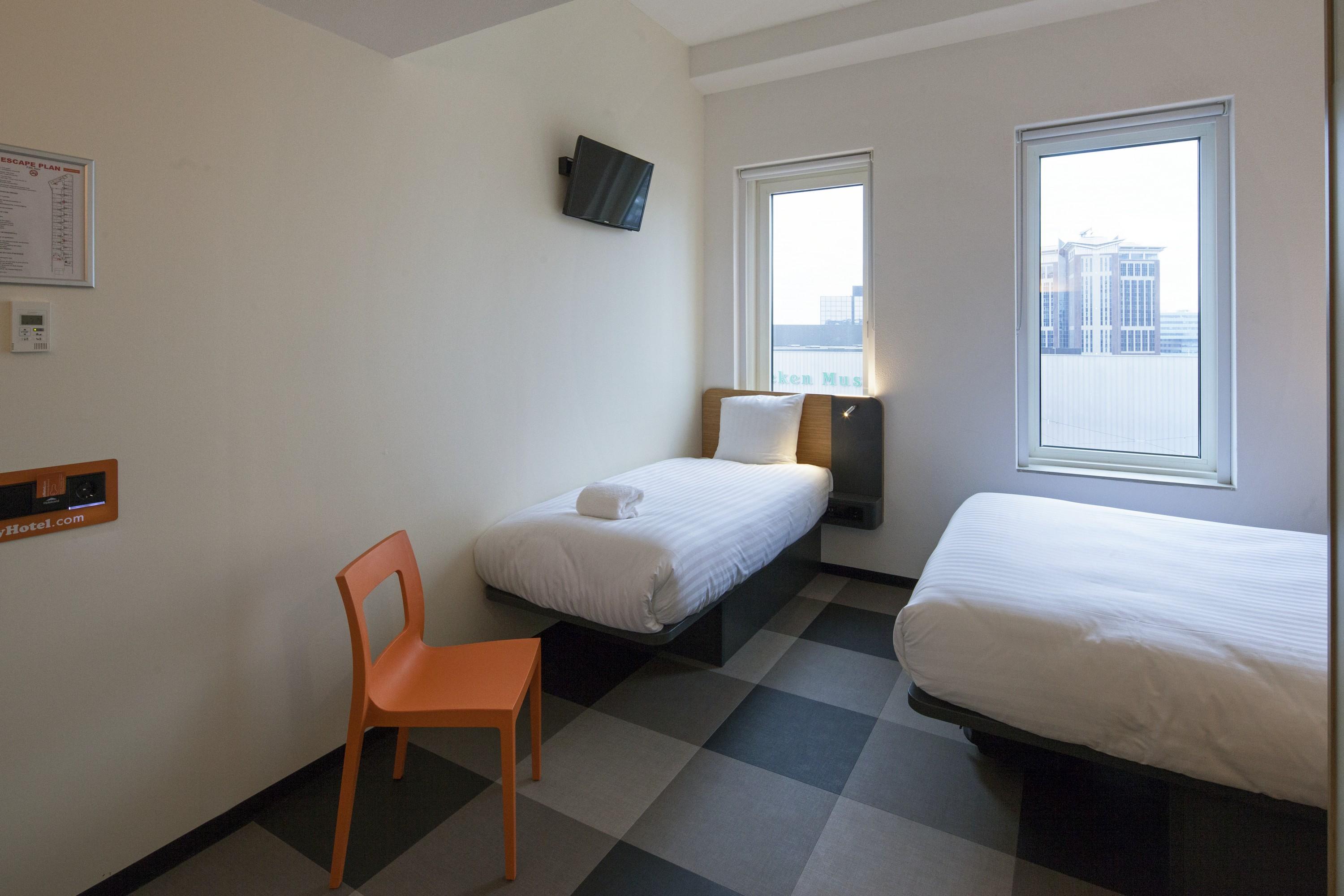 Easyhotel Amsterdam Arena Boulevard Екстер'єр фото