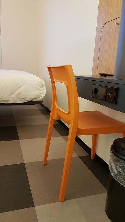 Easyhotel Amsterdam Arena Boulevard Екстер'єр фото